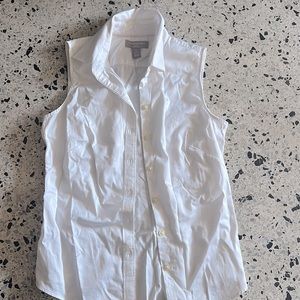 White sleeveless shirt